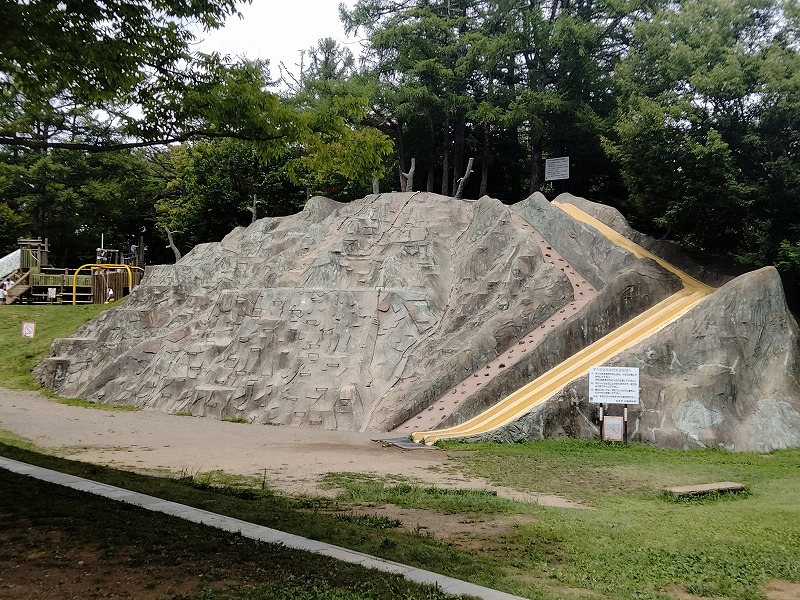 山のアスレチック